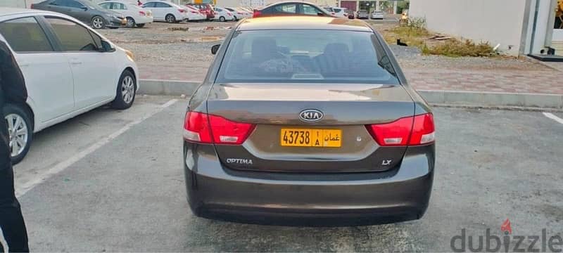 Looking for sale Kia optima 2009 model neat and clean 1