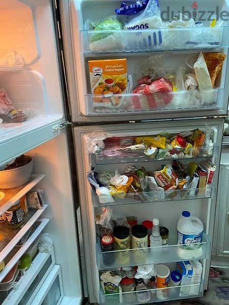 daewoo fridge in really good condition. urgent  selling 2