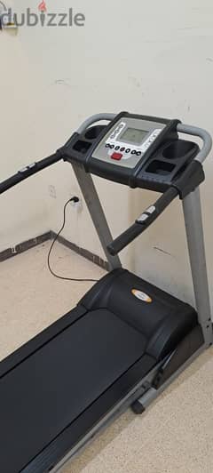 Inclined Treadmill 0