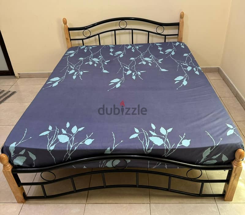 Double Bed With Mattress (190X150) 1