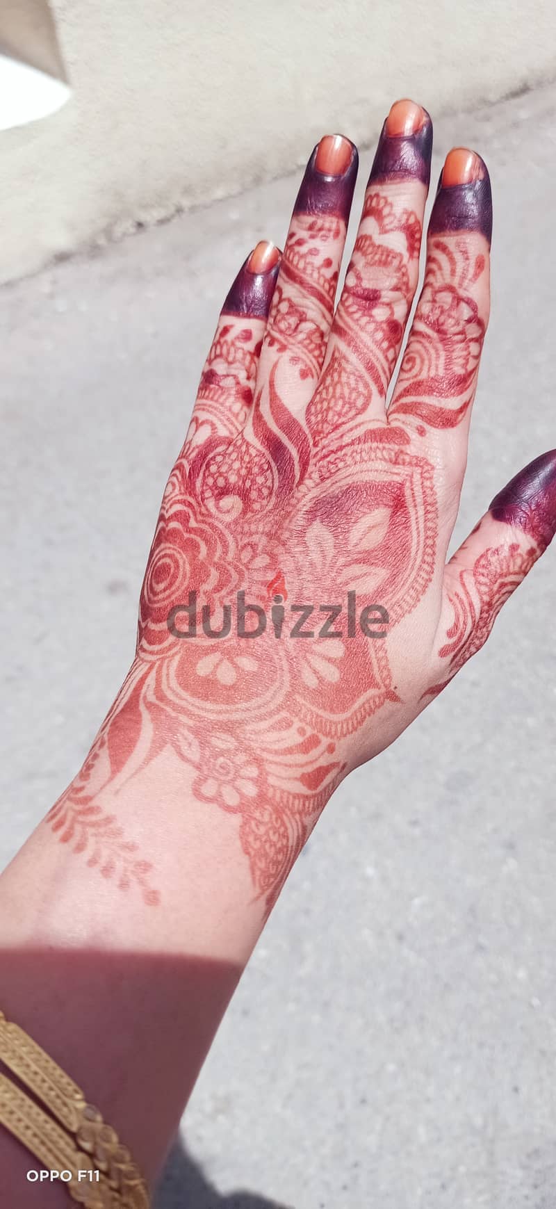 Henna Artist 2