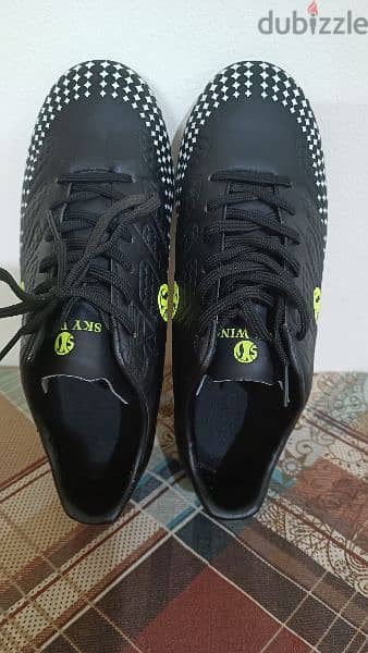 Boys Soccer Shoes 3