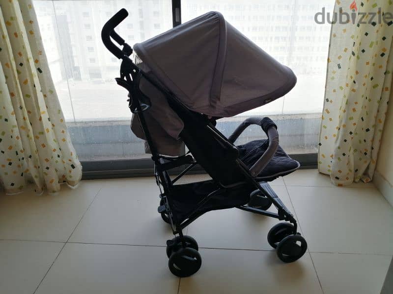 Sparingly used Baby stroller 3