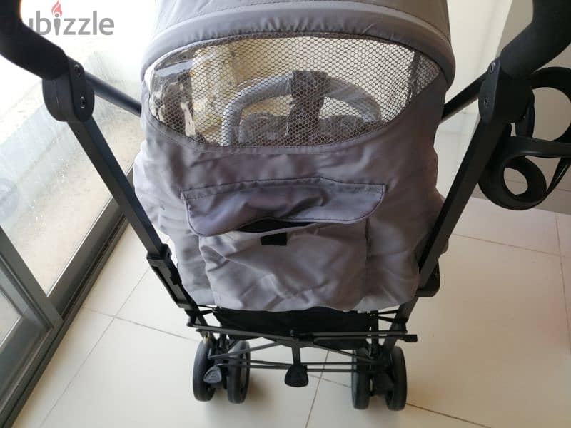 Sparingly used Baby stroller 9