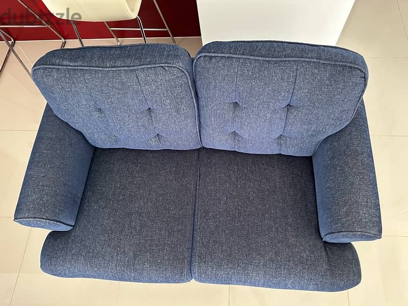 2 seater sofa from Home center. Blue 1