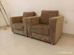 Single Seater Sofa with pillow 2nos