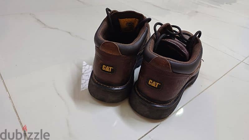 Branded Caterpillar safety Shoes, Dark Walnut Colour, Size 7 UK/41 EUR 2