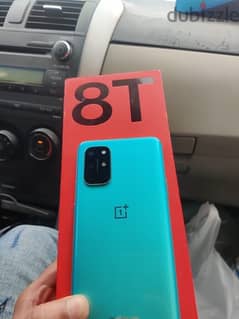 one plus 8T 12/256 like new with box and charger