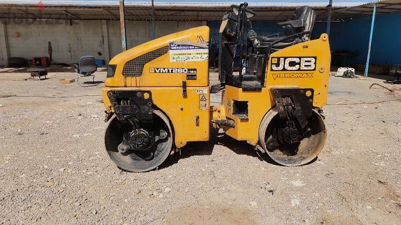 Road roller campecter 3ton per day available in Duqum ares 3