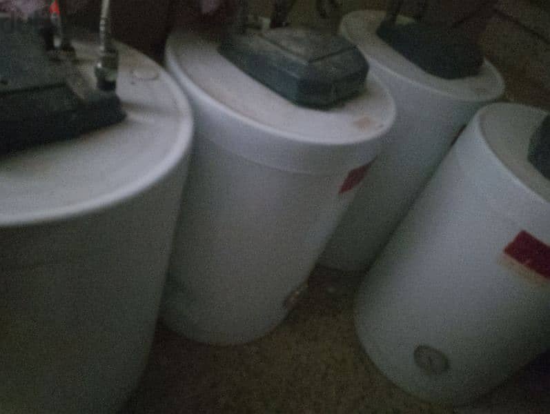 water heaters with good condition total five water heater used 1