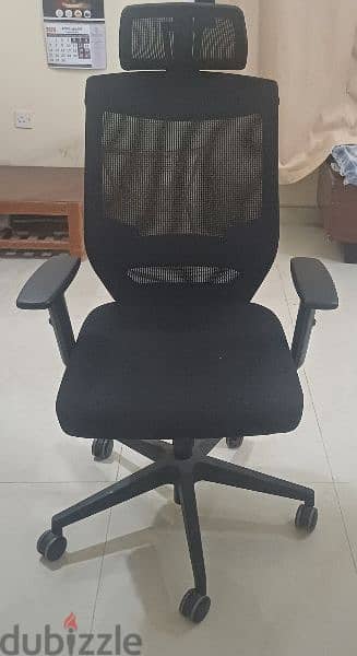office chairs 8 numbers total 150 riyal 0