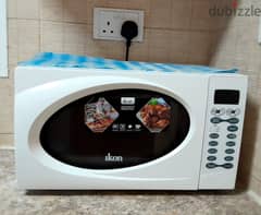 Microwave for quick sale in Al Khuwair!  Only 25 Riyal!