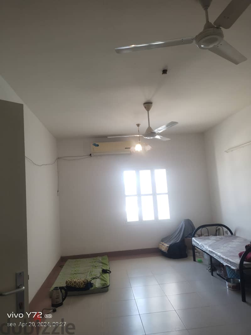 bed space sharing room for rent 3