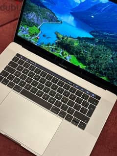MacBook Pro 2017 | ماك برو ٢٠١٧ 0