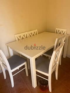 Dining chairs x6 and a table