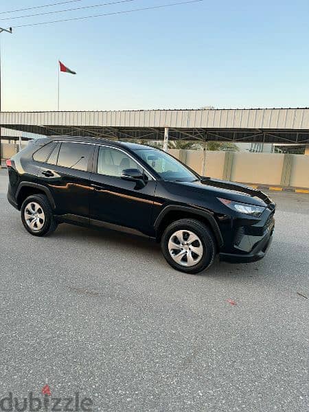 RAV4 WITH 27000KM RUNING ONLY LIKE NEW 4