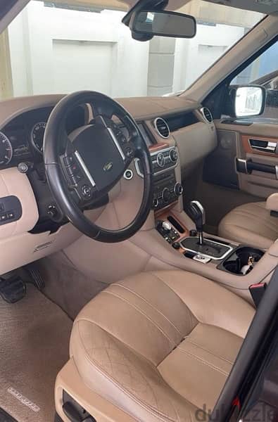 Land Rover LR4 Model Sale (First only owner) (Open for negotiation) 1