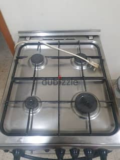 cooking range with empty cylinder