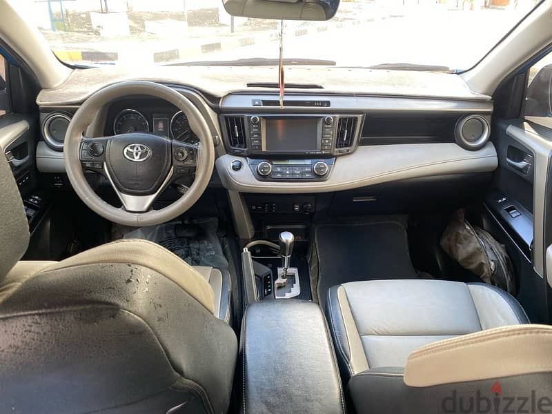 Toyota Rav4 2017model in good condition 8