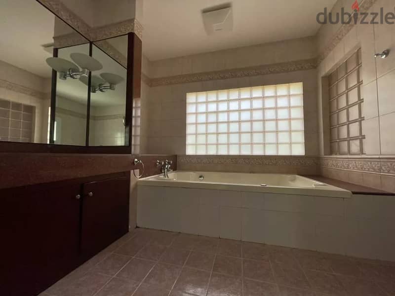 4 + 1 BR Large Villa in MSQ with Private Pool 7