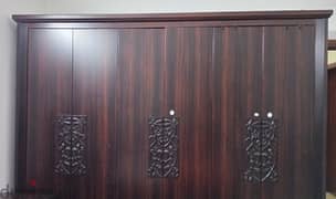 6 door wardrobe / Cupboard