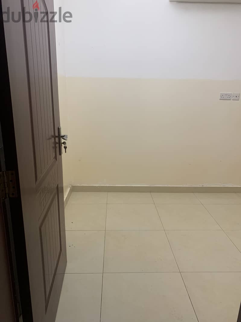 Room for rent with attached bathroom in mabela behind Al qabayal 6