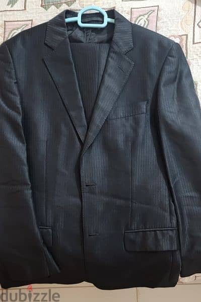 4 suits different sizes 48,50 1