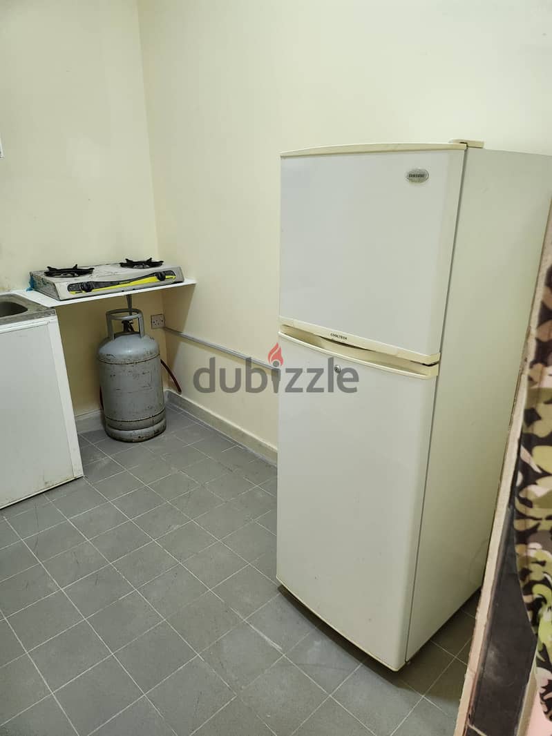 Furnish and unfurnished studio apartment available 7