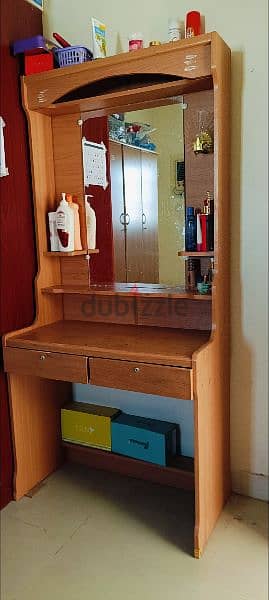 Dressing table. . . good quality 1