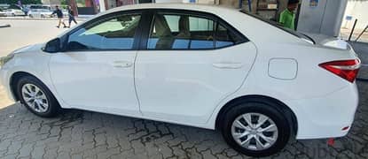 Well maintained corolla for sale(2015 model registered on 2016)
