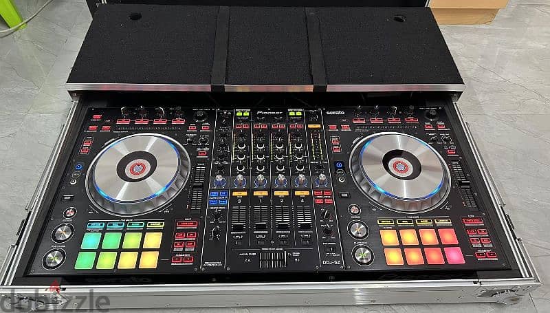 PIONEER DDJ SZ Controller with MAGMA TOUR CASE. Price 400 rials. 1