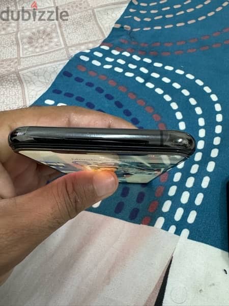 iPhone xs 64 gb neat and clean No any fault 5