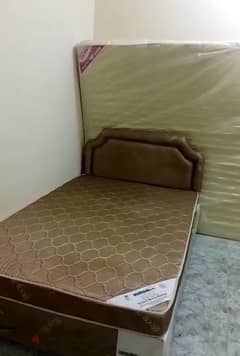Good quality Good condition bed with matress 0