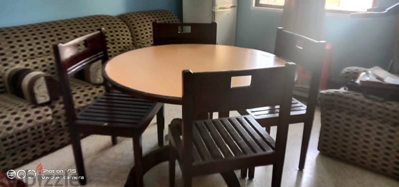 Round Dining Table and Chairs 1