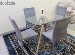 dinning table and chair set with flower vase