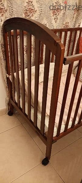 Baby Cot/ Baby Crib 3