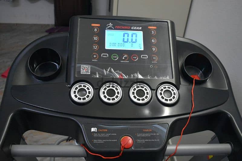 Treadmill with massager 1