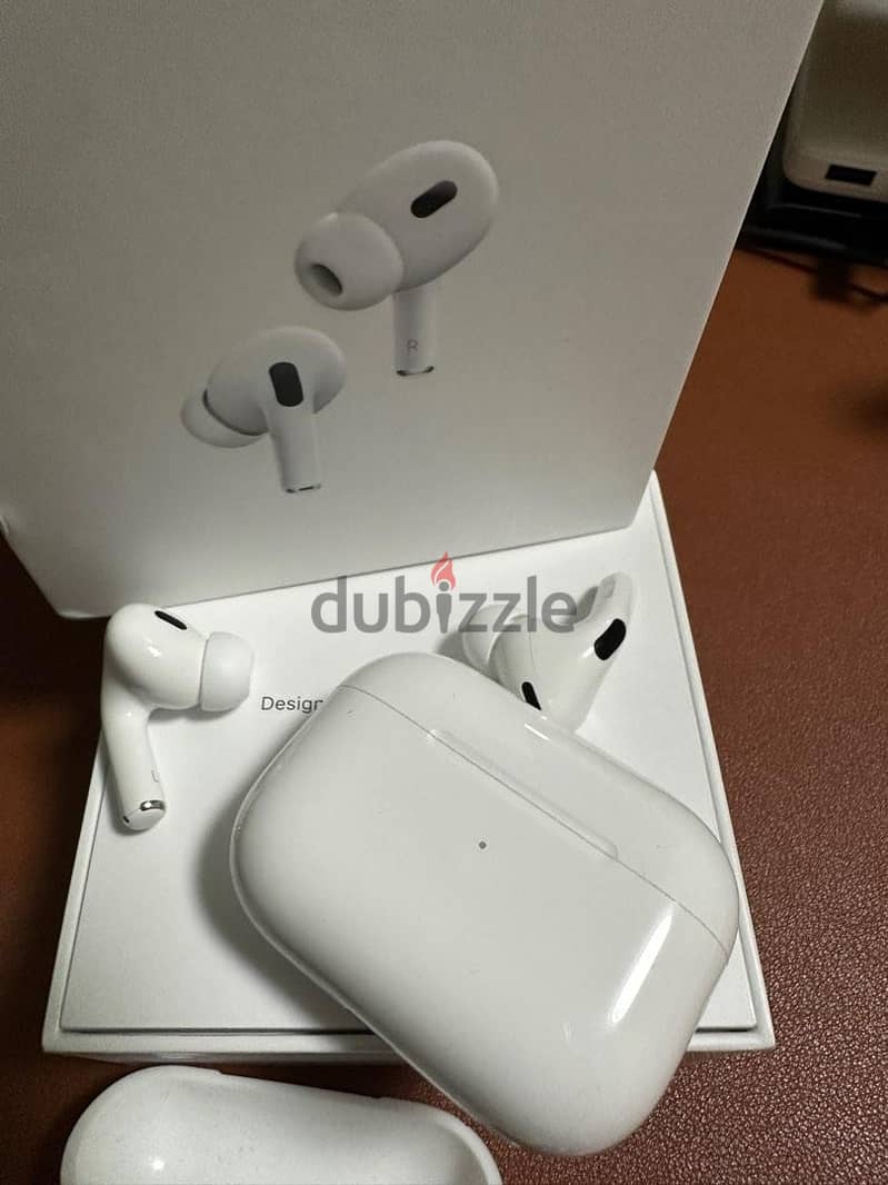 SEALED! Apple AirPods Pro Copy with iPhone animation 3