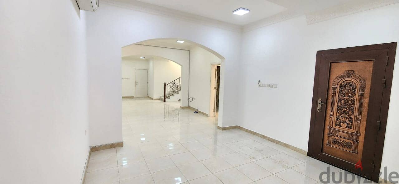 1ak13-Beautifull 6BHK villa for rent in azaiba 1