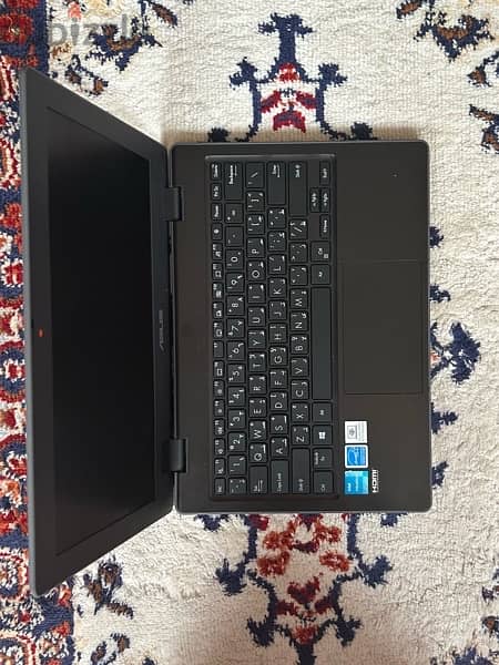 Asus BR1100CKA laptop with charger and bag 1