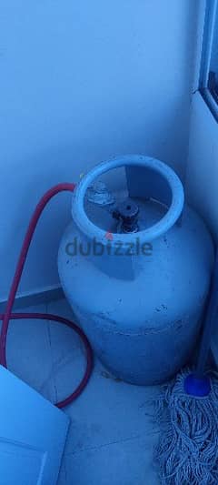 Gas cylinder with Burner And Gas Pipe