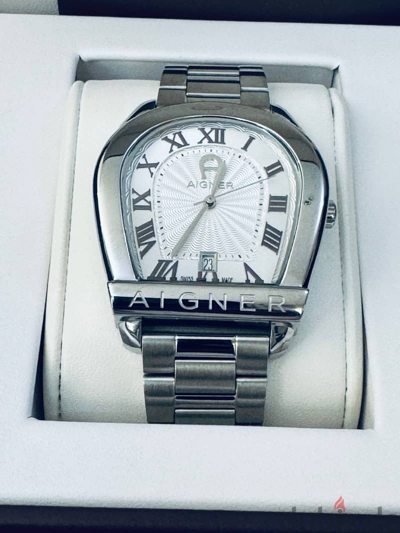 ساعة أيجنر جديدة فضية: Brand New Aigner Silver Watch 2