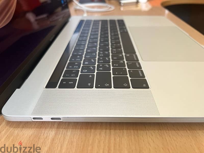 MacBook Pro (15-inch, 2018) 3