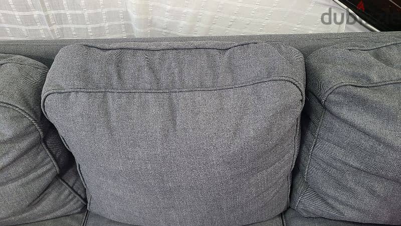 IKEA sofa, (original 199 omr) 4