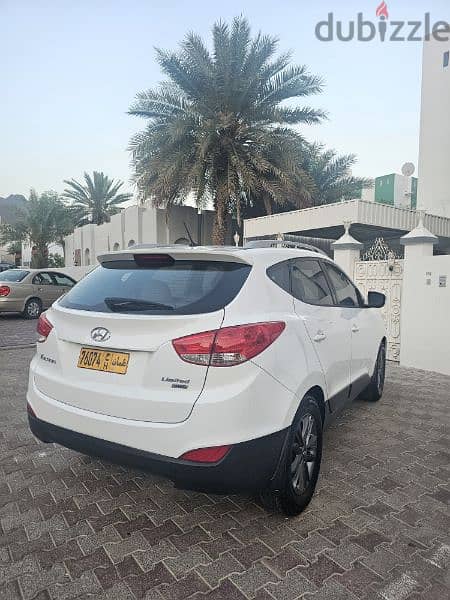 Hyundai Tucson Full Automatic,Limited,4WD,Family Used,Good Condition. 10