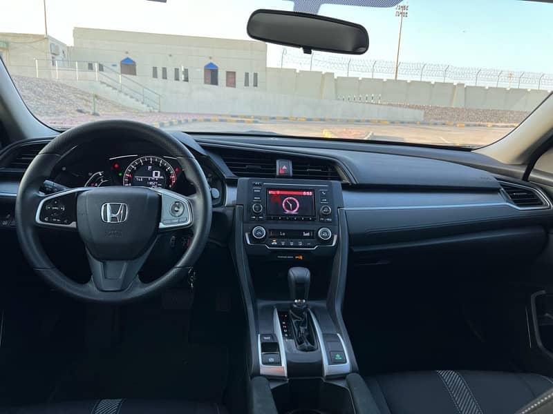 Honda Civiv 2018 9