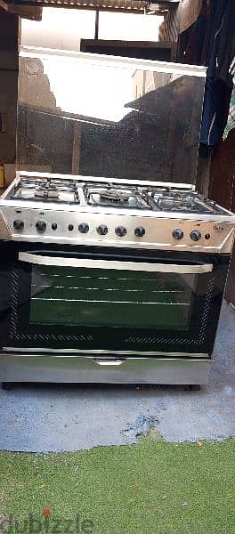5 burner gas oven neat and clean excellent working condition 4
