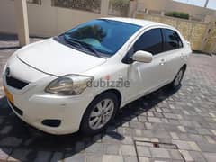 very clean good condition Toyota yaris model 2009 full automatic en1.5