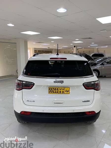 Jeep Compass 2020 (Oman Car) in Excellent condition 3