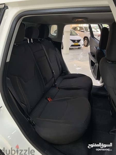 Jeep Compass 2020 (Oman Car) in Excellent condition 5